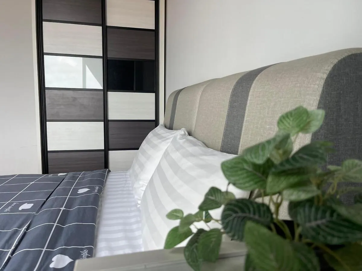 Apartment 2Br Airport Panoramic View Family Suite Bayan Lepas