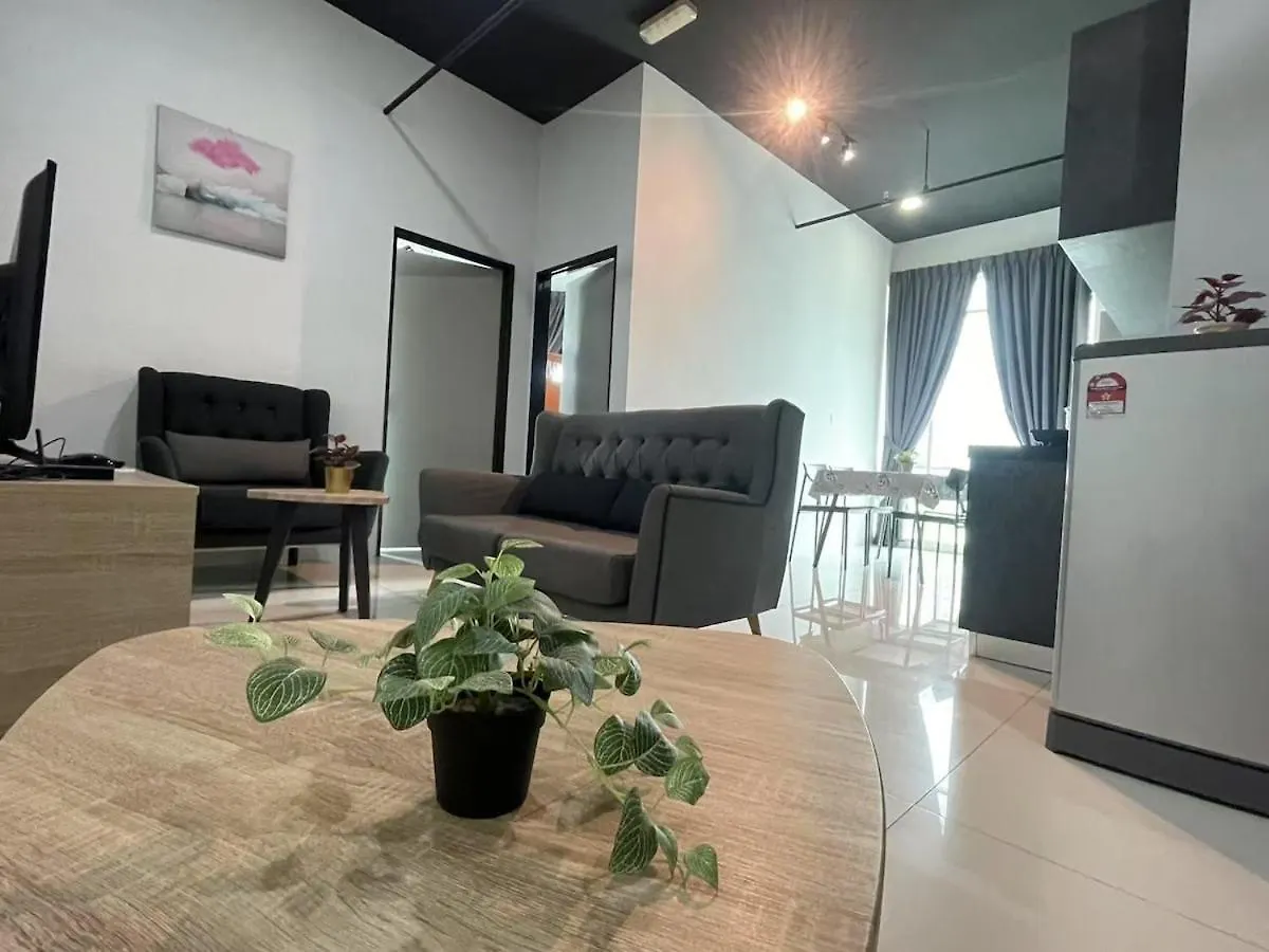 2Br Airport Panoramic View Family Suite Bayan Lepas